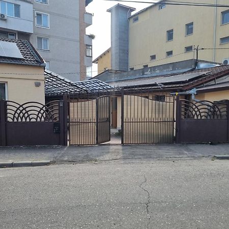 La Bebe 3 Apartment Hunedoara Ngoại thất bức ảnh