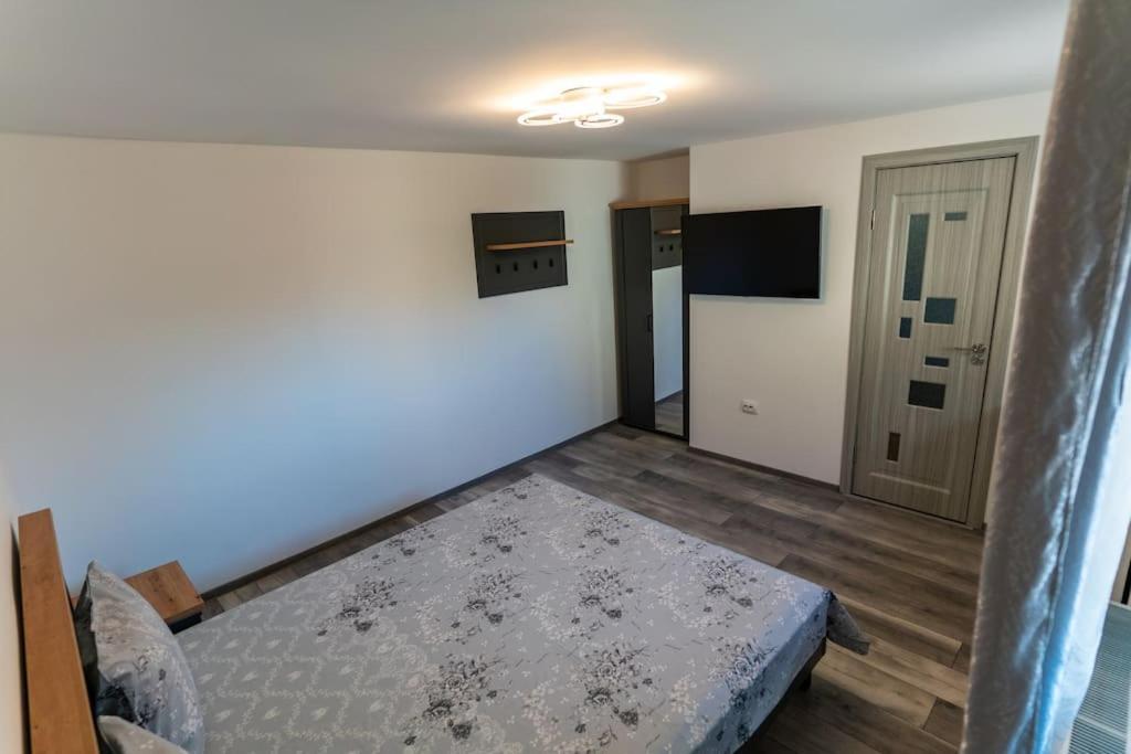 La Bebe 3 Apartment Hunedoara Ngoại thất bức ảnh
